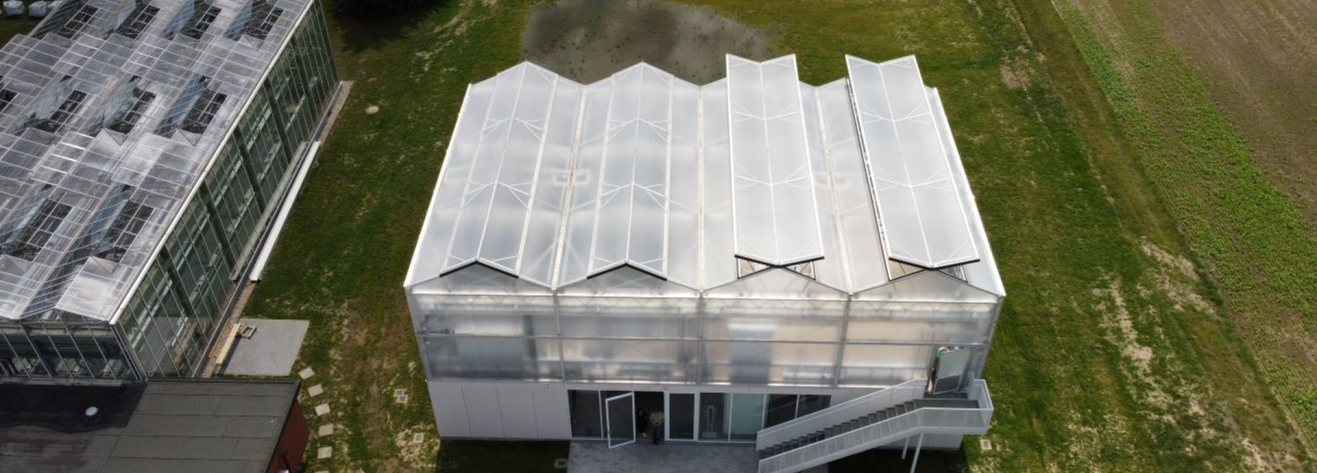 Cubes Forschungsbau Luftaufnahme
