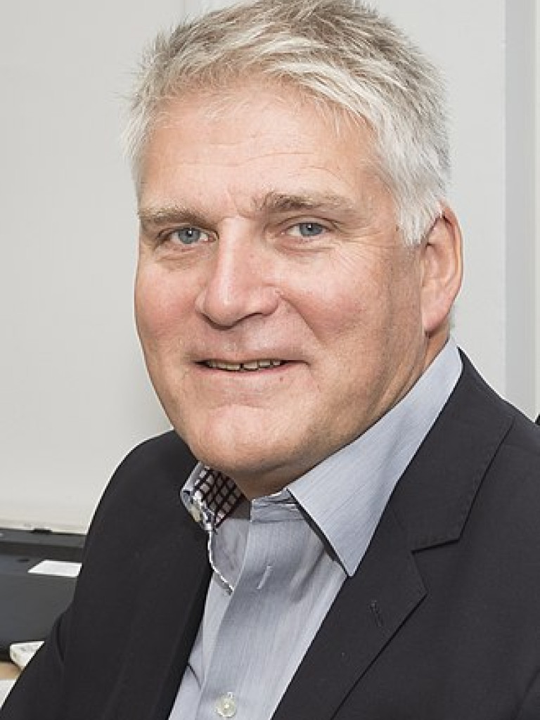 Nils Røkke