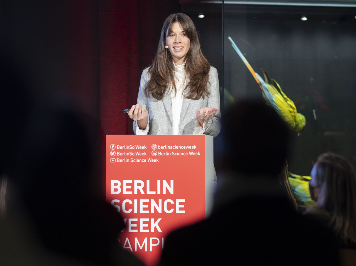 Scientist speaking at the Campus
