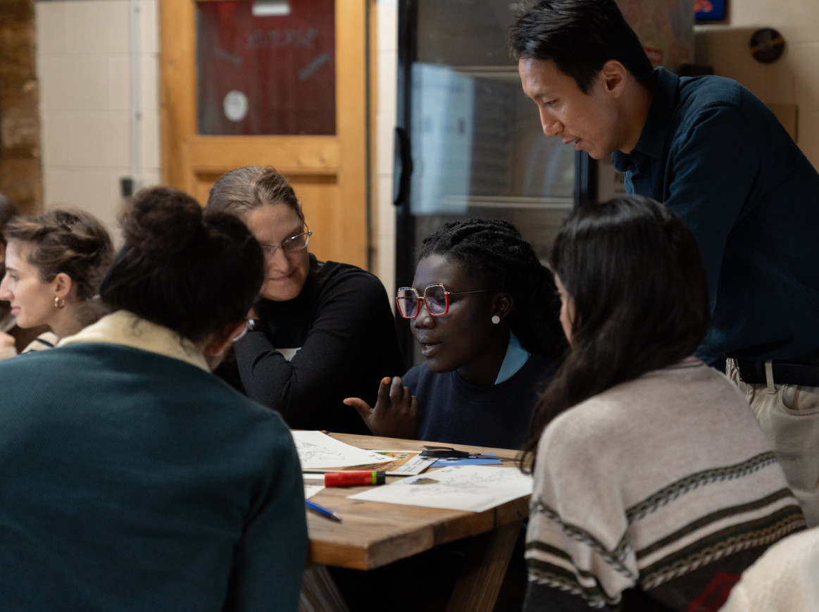 workshop setting with adults about biodiversity conservation at the Science & Culture FORUM